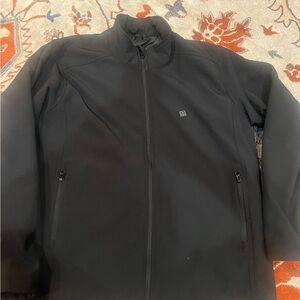 Men's Black Softshell Jacket large